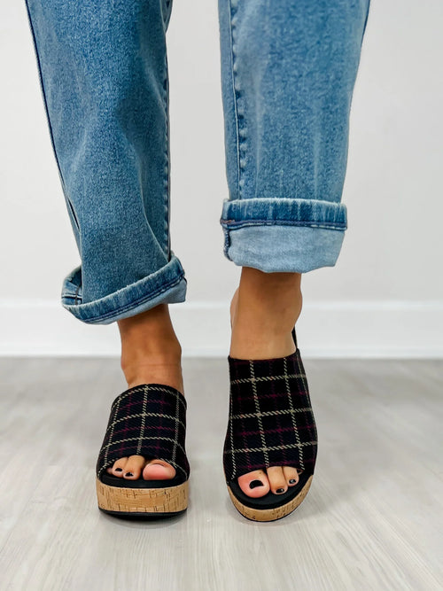 Corkys Totally Buggin Wedges in Black Plaid