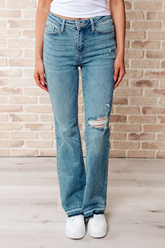 Judy Blue Isla Mid Rise Distressed Bootcut Jeans – Vintage Wash with Released Hem | Sizes 0–24W