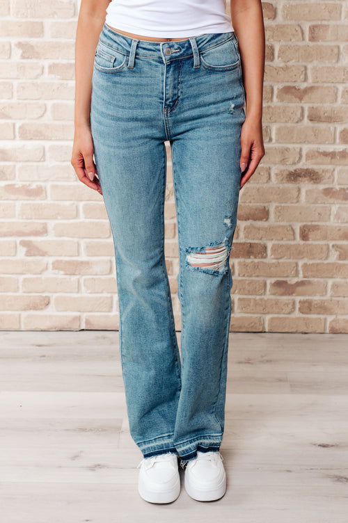 Judy Blue Isla Mid Rise Distressed Bootcut Jeans – Vintage Wash with Released Hem | Sizes 0–24W
