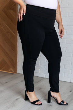 Magic Skinny 28" Pants in Black | Sizes Small - 3XL