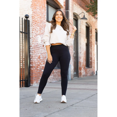 Black full-length pocket leggings front view