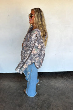 Outdoorsy Peyton Puffer Jacket in Woods Camo profile view