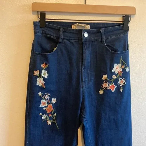 Women's Plus Size Denim Pants With Floral Embroidery - ONLY $10.00